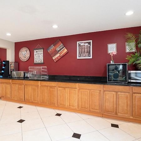 Hotel Oyo Townhouse Houston Airport North Extérieur photo