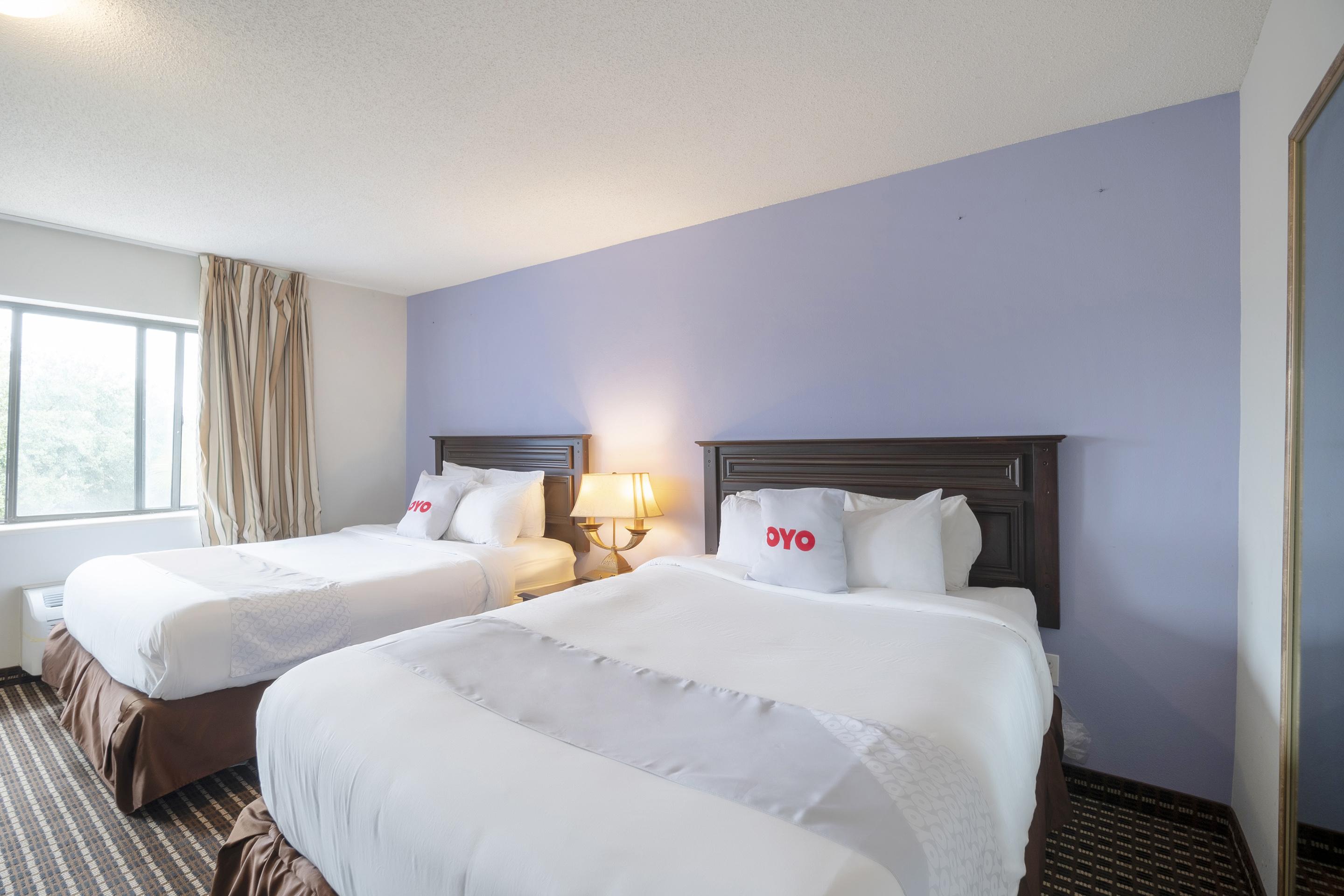 Hotel Oyo Townhouse Houston Airport North Extérieur photo