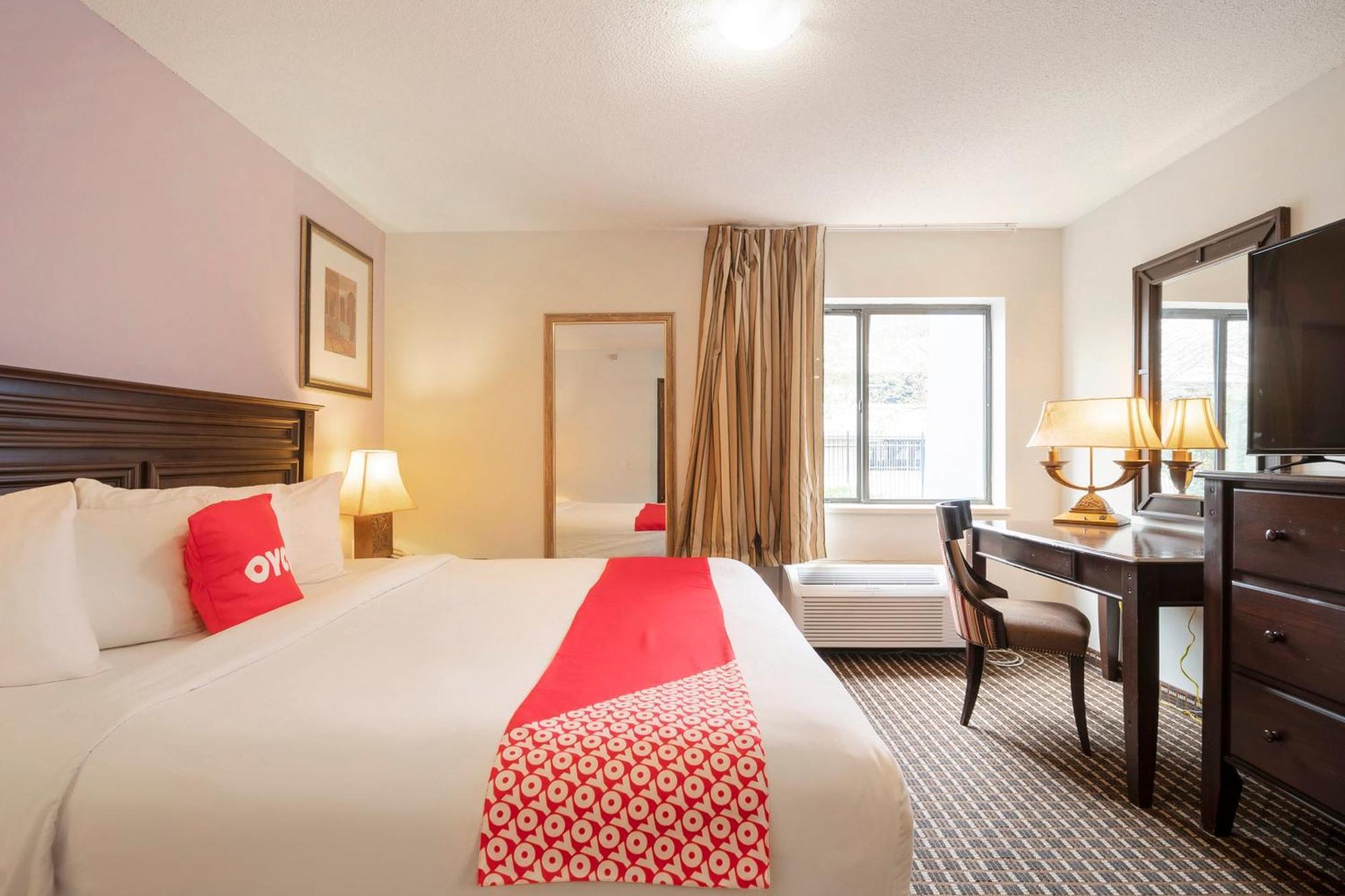 Hotel Oyo Townhouse Houston Airport North Extérieur photo