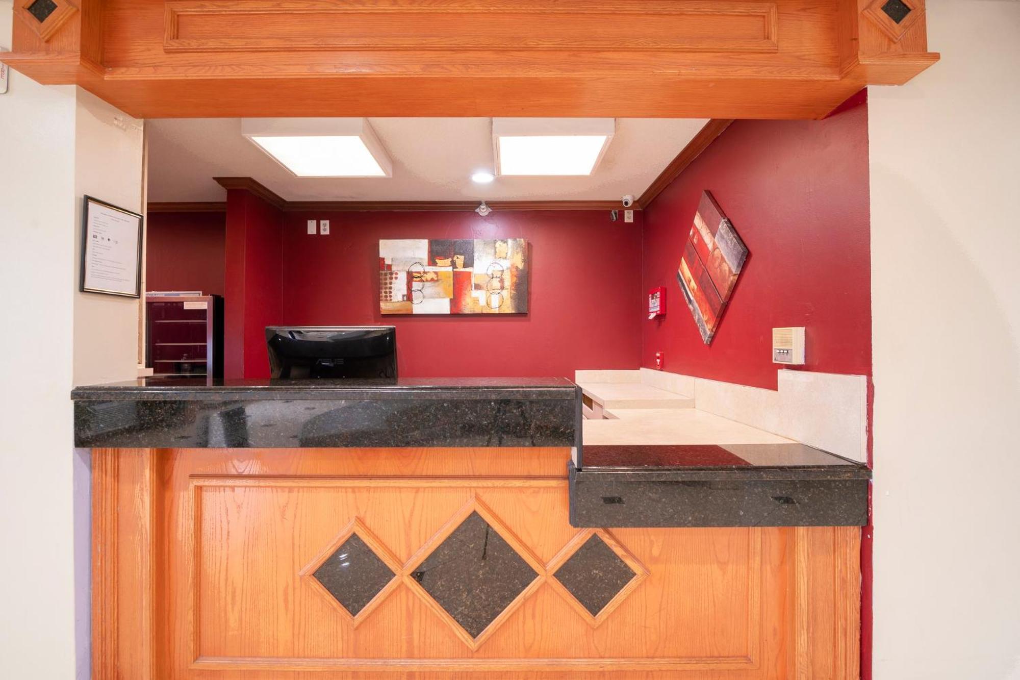 Hotel Oyo Townhouse Houston Airport North Extérieur photo