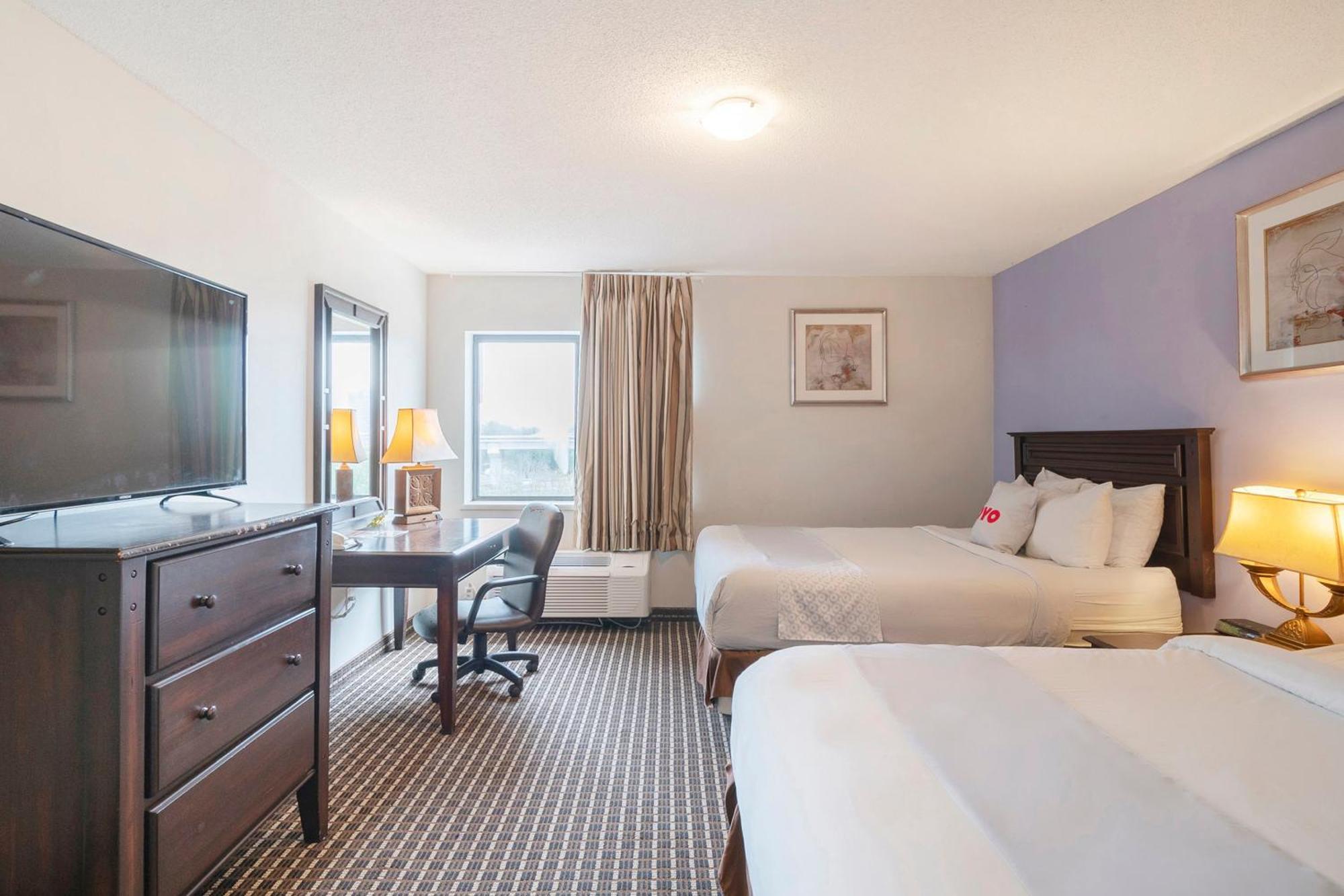 Hotel Oyo Townhouse Houston Airport North Extérieur photo