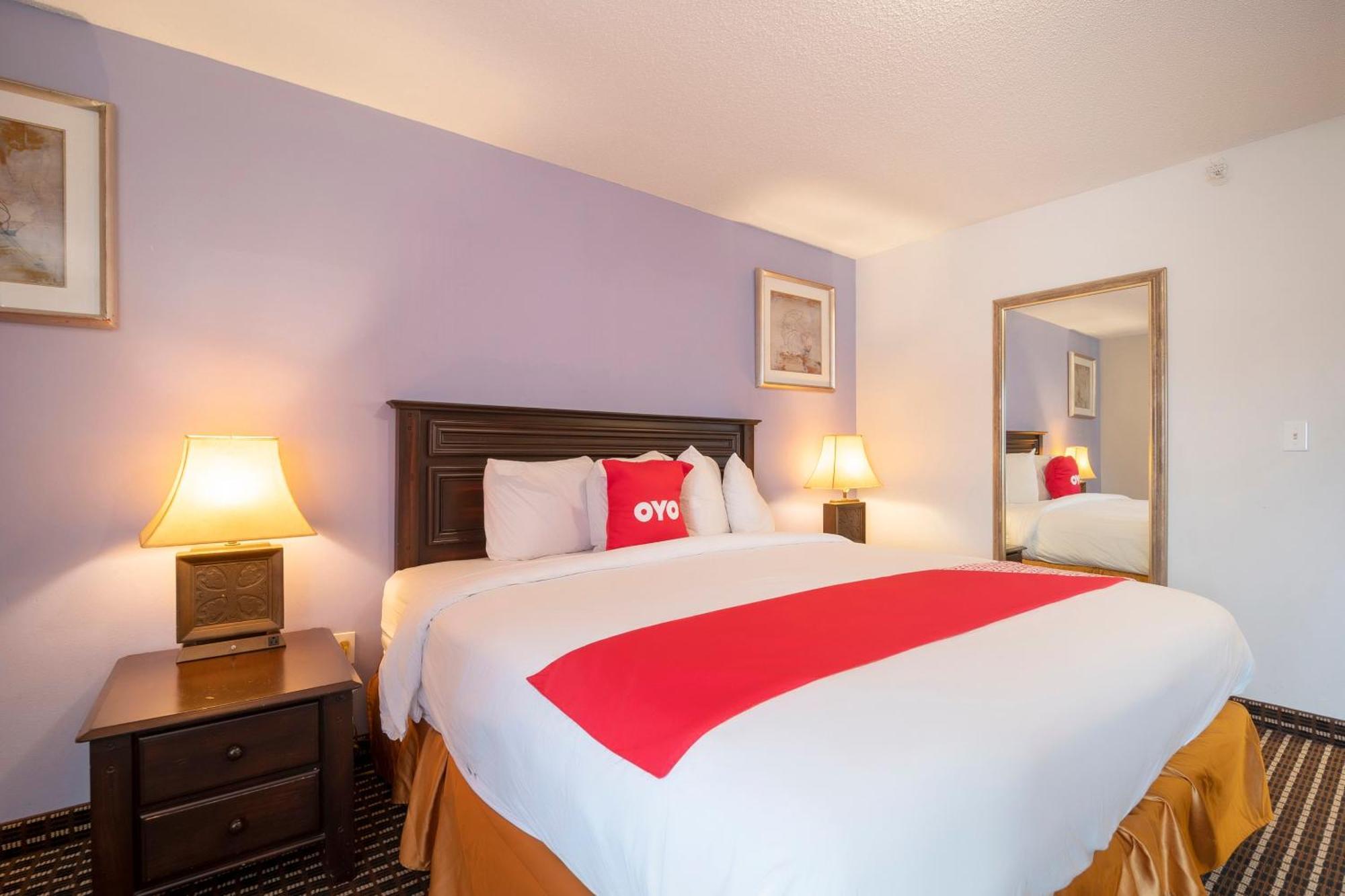 Hotel Oyo Townhouse Houston Airport North Extérieur photo