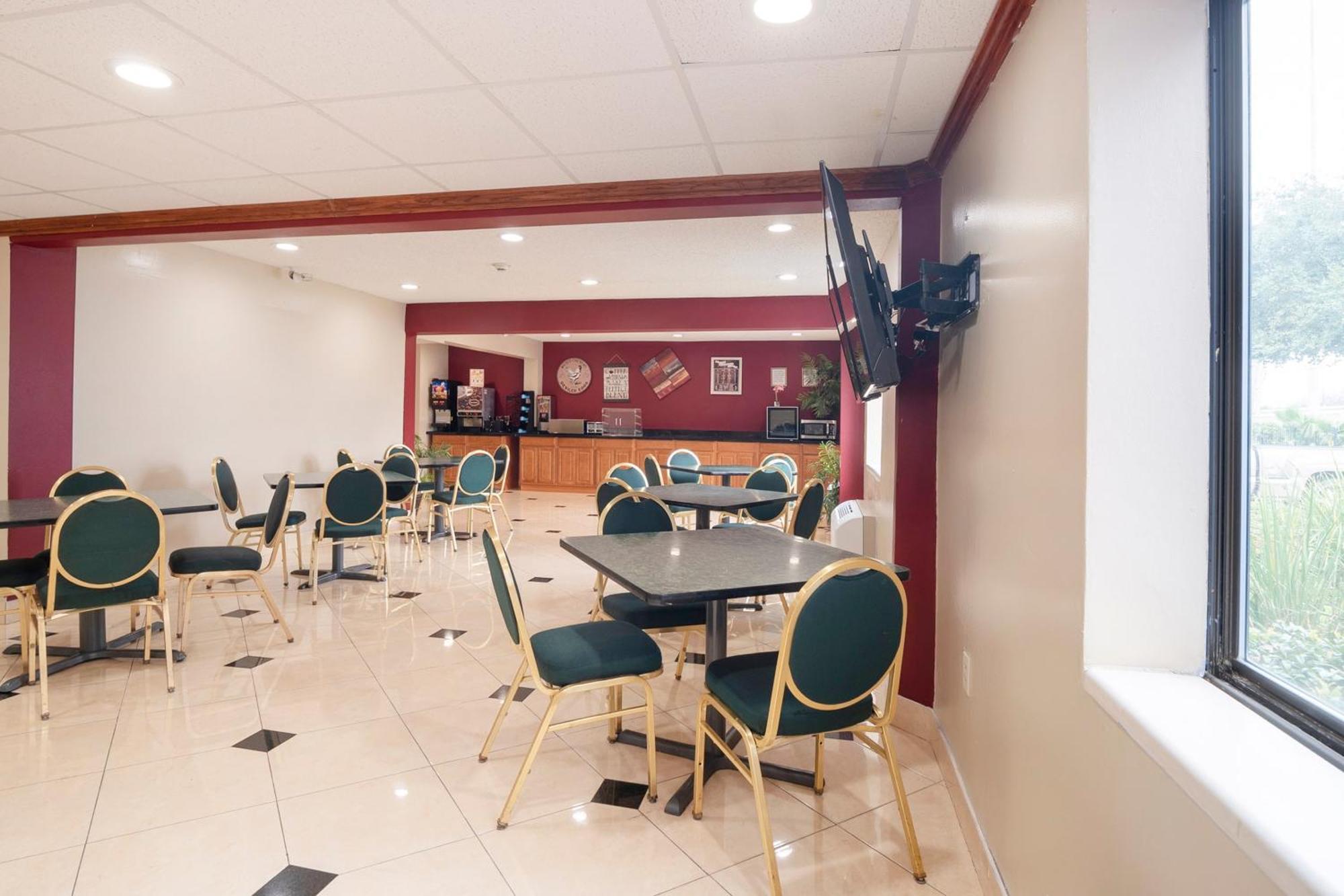 Hotel Oyo Townhouse Houston Airport North Extérieur photo
