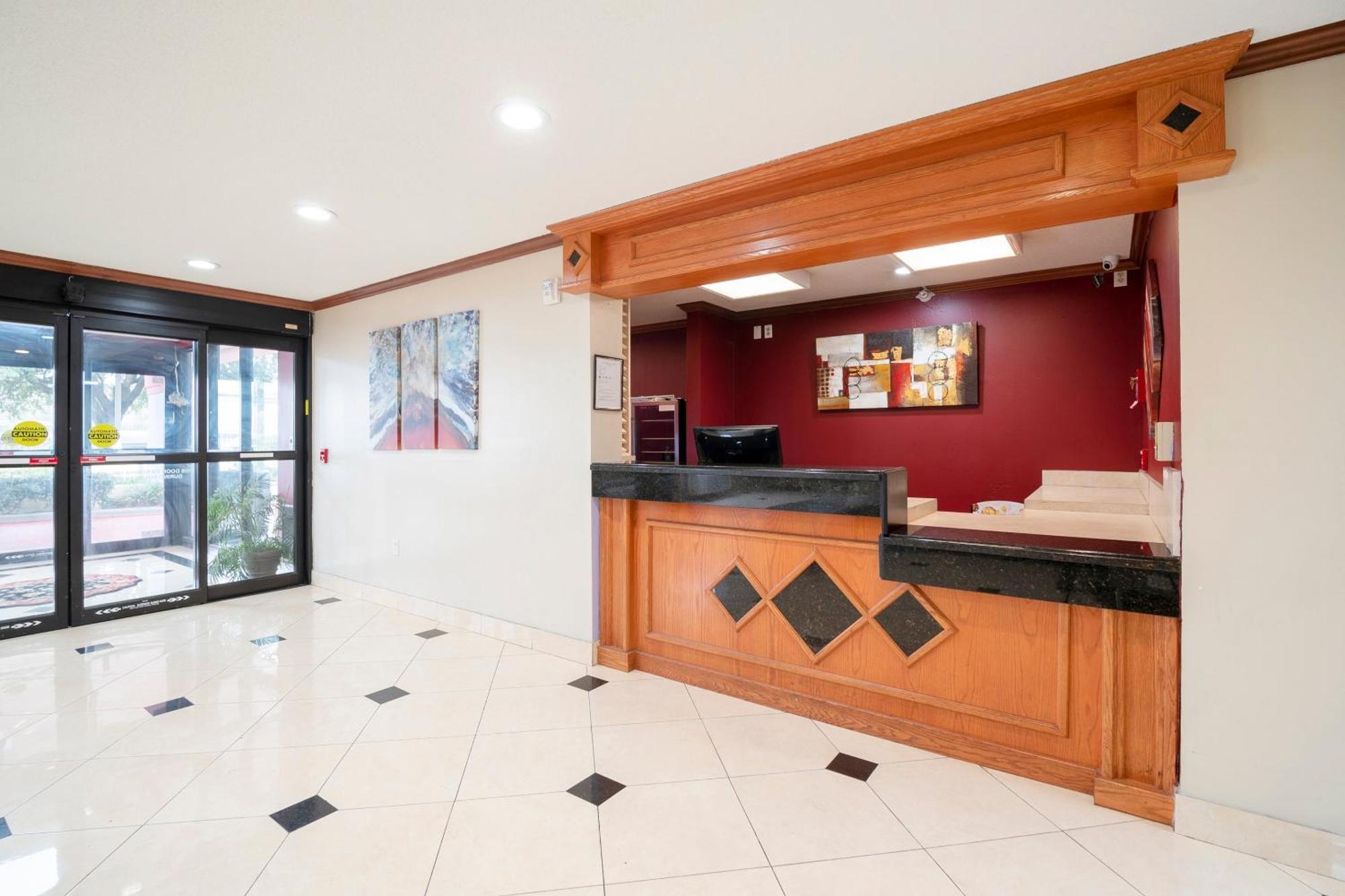 Hotel Oyo Townhouse Houston Airport North Extérieur photo
