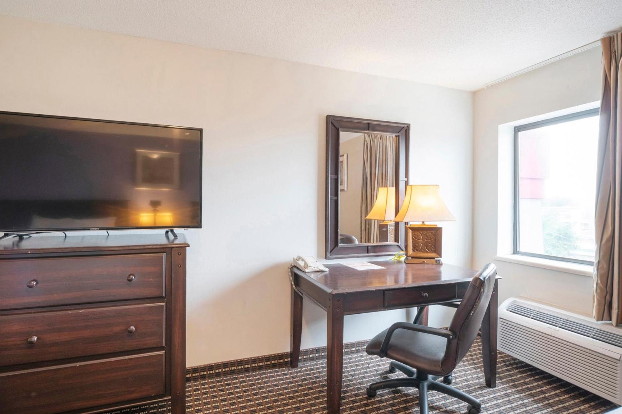 Hotel Oyo Townhouse Houston Airport North Extérieur photo