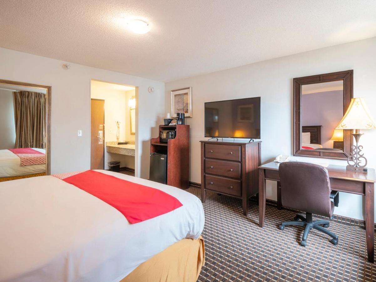 Hotel Oyo Townhouse Houston Airport North Extérieur photo